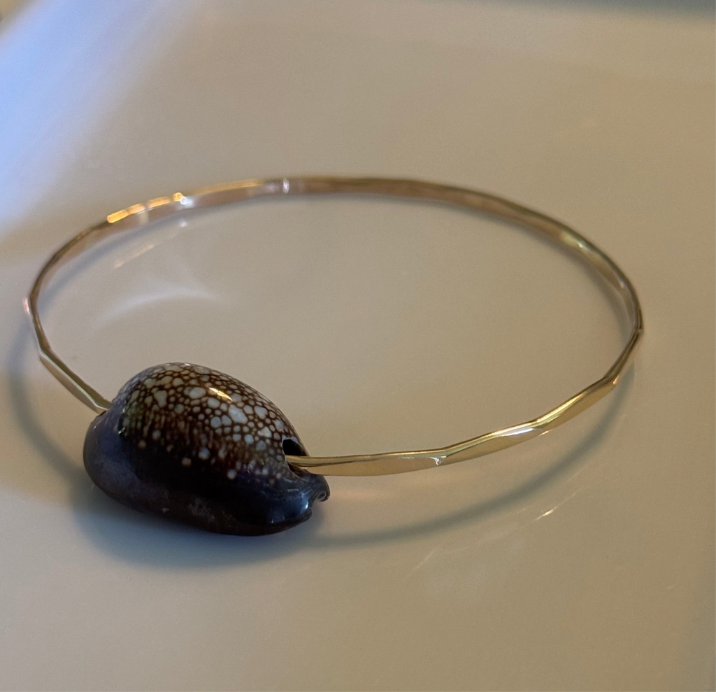 Single Cowrie Bangle