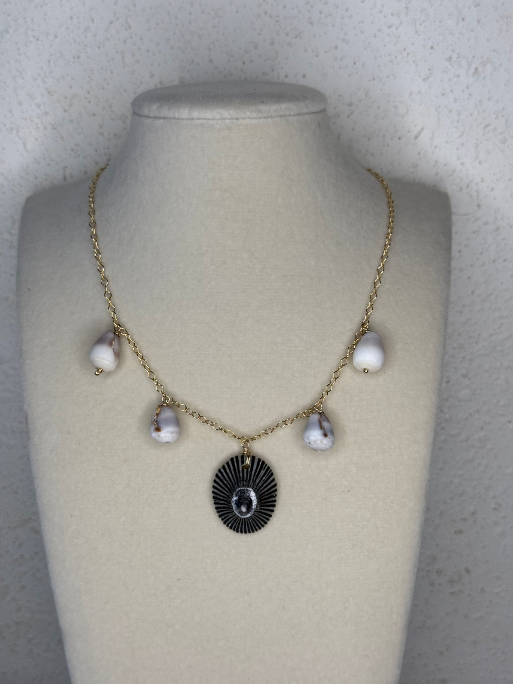 ‘Opihi Shell Stack Necklace