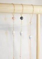 Pearl & Shell Handchain
