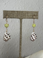 Drupe Shell & Pakalana Earrings