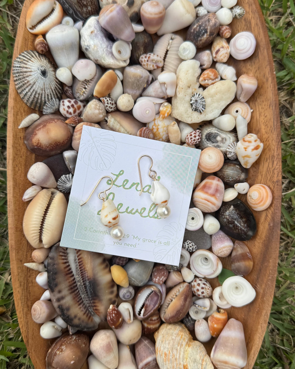 Shell & Pearl Earring