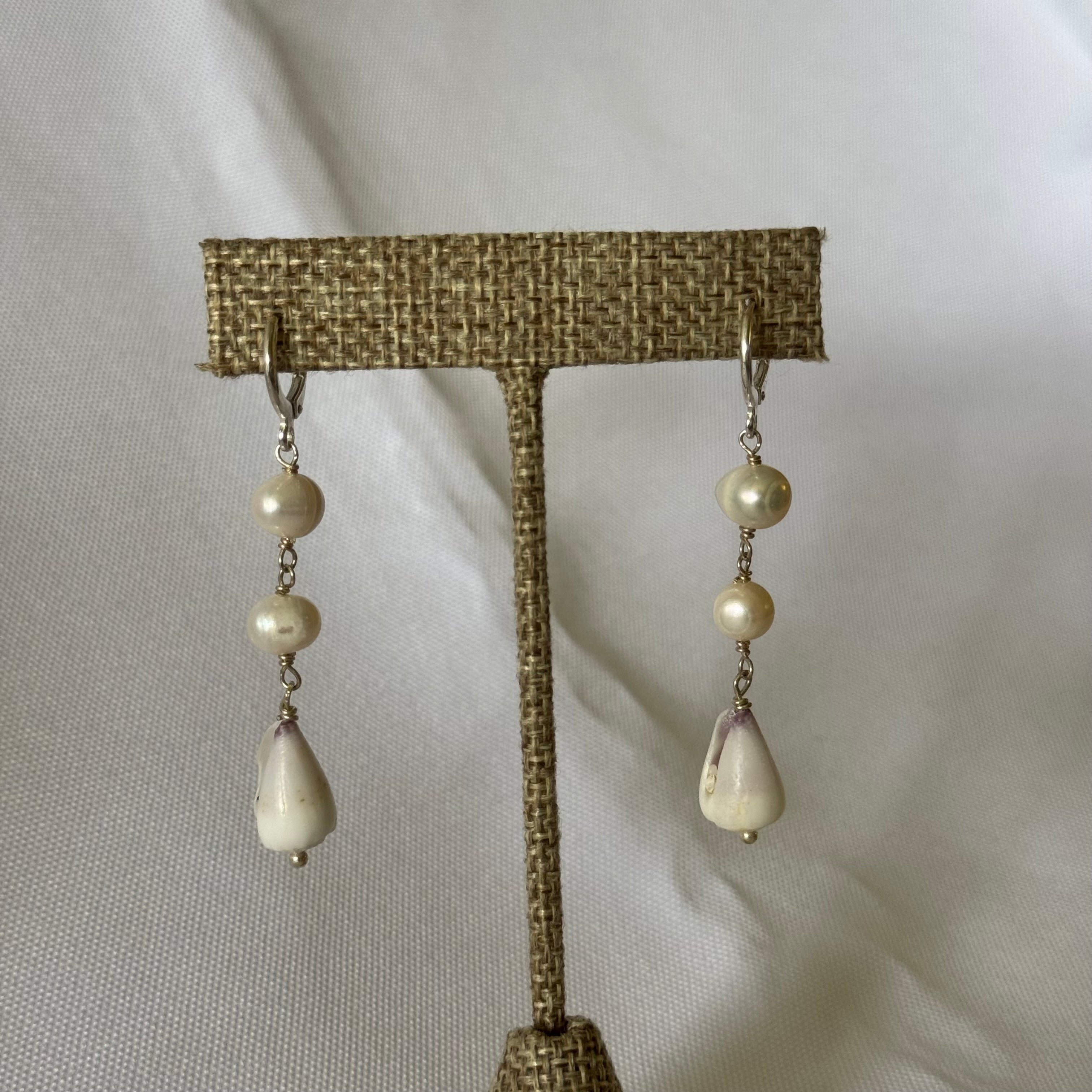 2 Pearl Shell Earrings