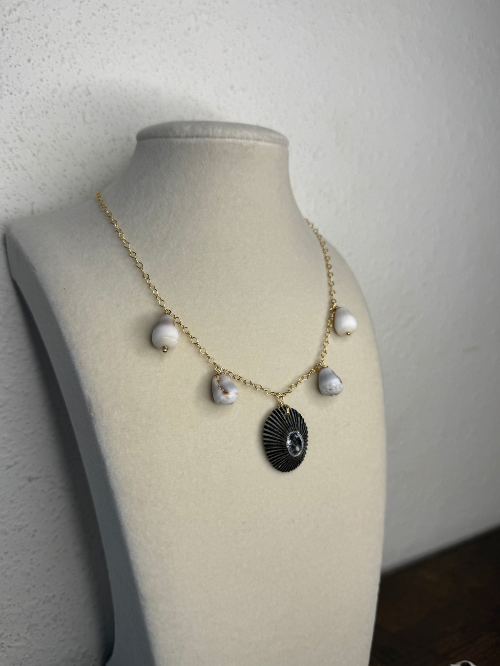 ‘Opihi Shell Stack Necklace