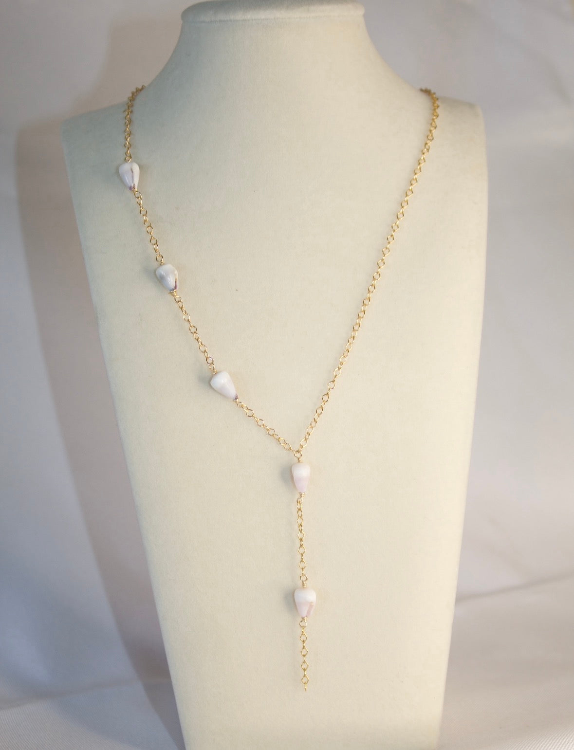 Dripped Shell Necklace