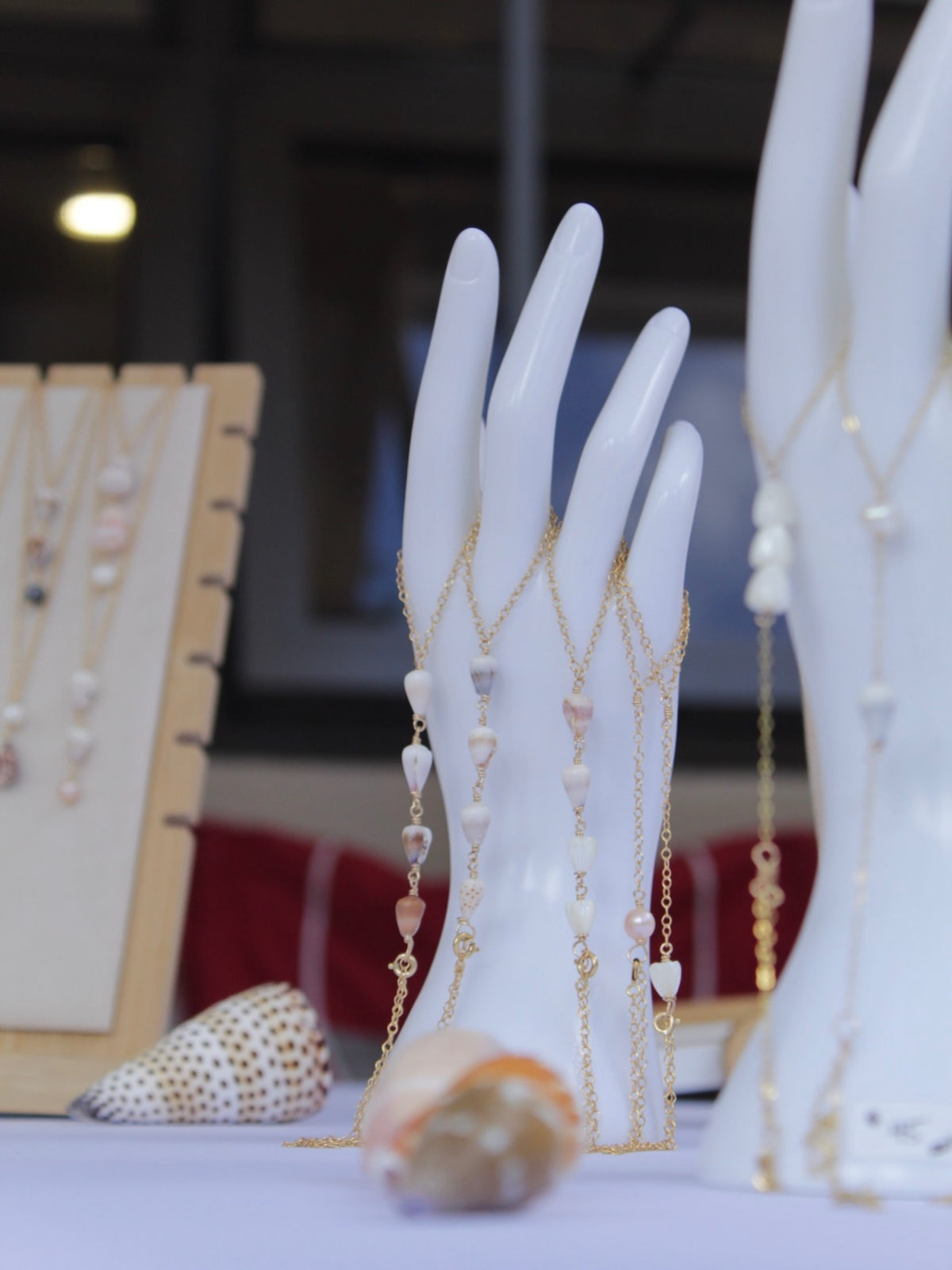 Handchain Tiny Shells